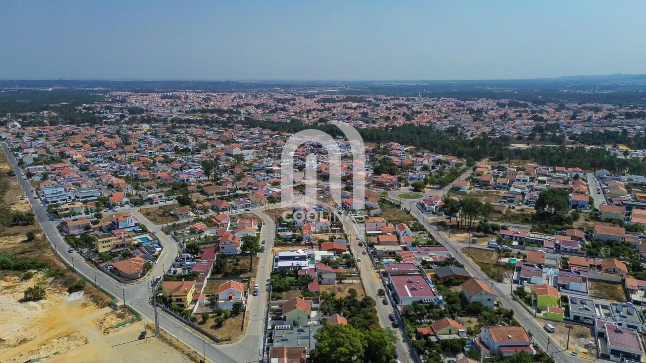 Moradia T3 para Venda em Fernao Ferro Foto 69