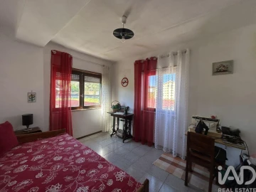 Moradia T5 para Venda em Côja e Barril de Alva