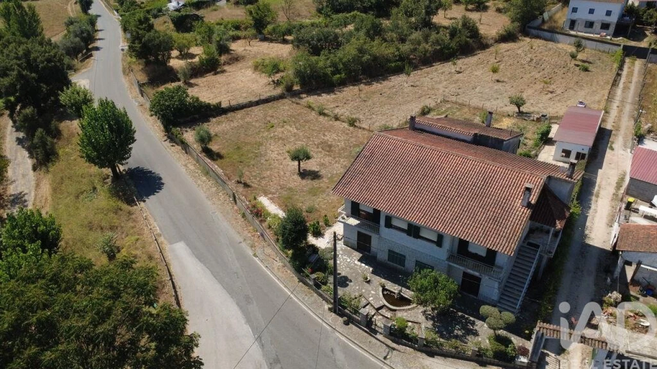 Moradia T5 para Venda em Côja e Barril de Alva Foto 2