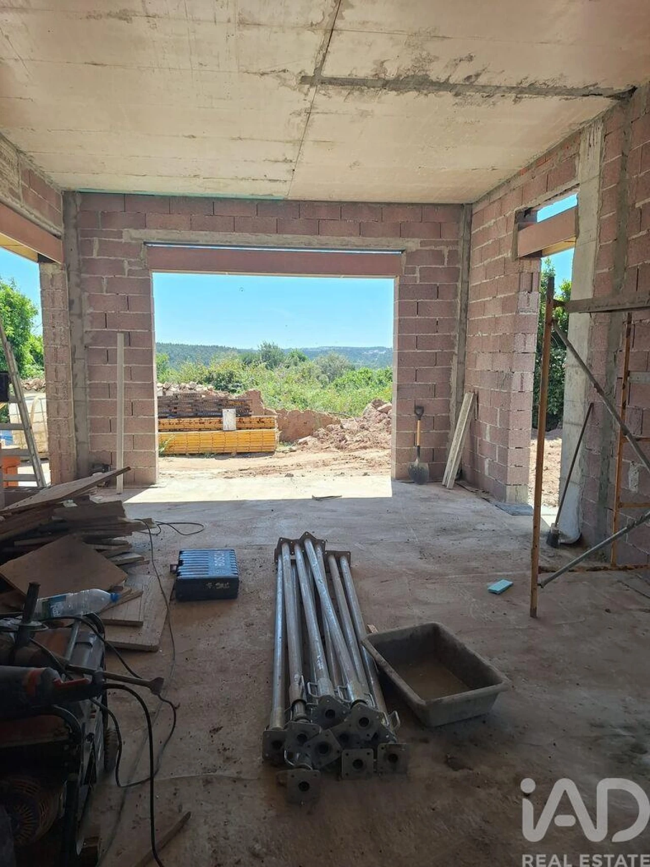 Moradia T3 para Venda em Salir de Matos Foto 6