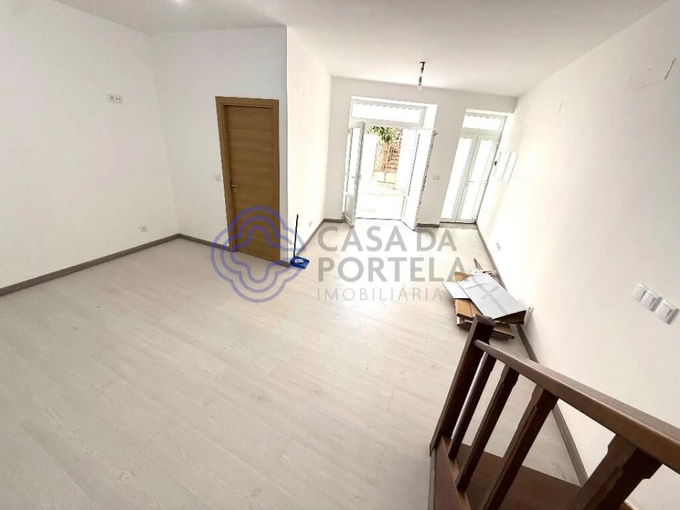 Moradia T3 para Venda em Lorvão Foto 7