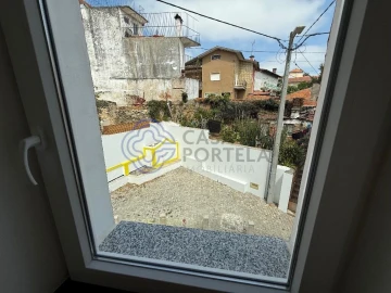 Moradia T3 para Venda em Lorvão