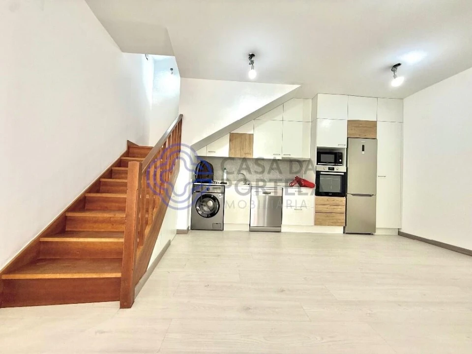 Moradia T3 para Venda em Lorvão Foto 8