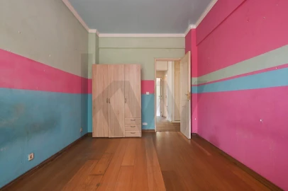 Apartamento T2 para Venda em Massamá e Monte Abraão