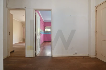 Apartamento T2 para Venda em Massamá e Monte Abraão