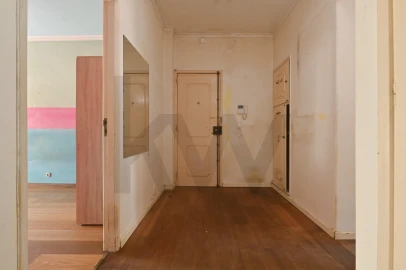 Apartamento T2 para Venda em Massamá e Monte Abraão