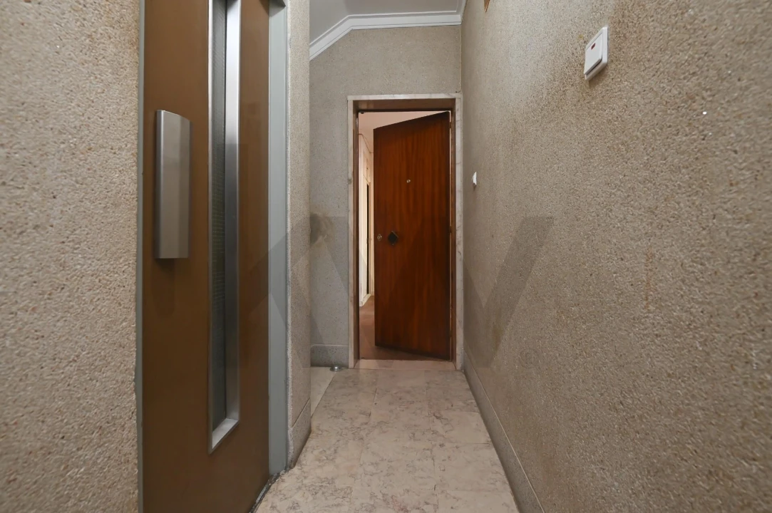 Apartamento T2 para Venda em Massamá e Monte Abraão Foto 20