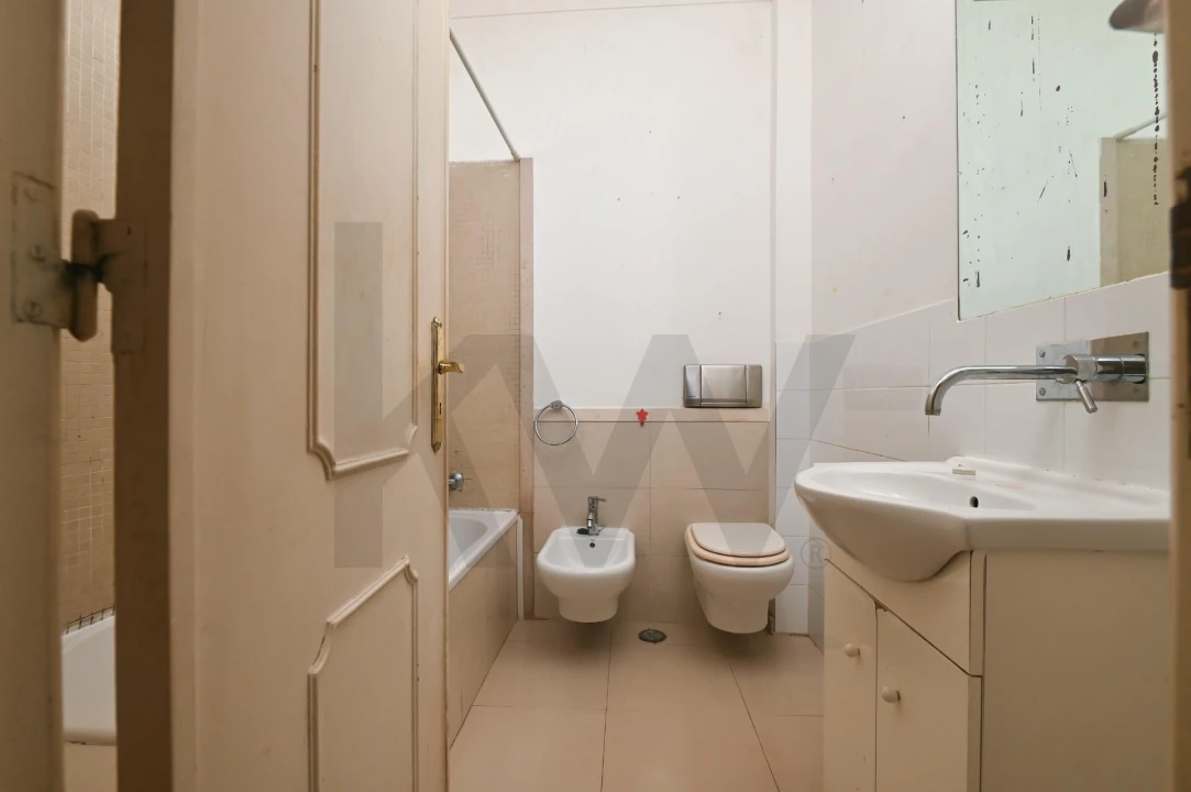 Apartamento T2 para Venda em Massamá e Monte Abraão Foto 16