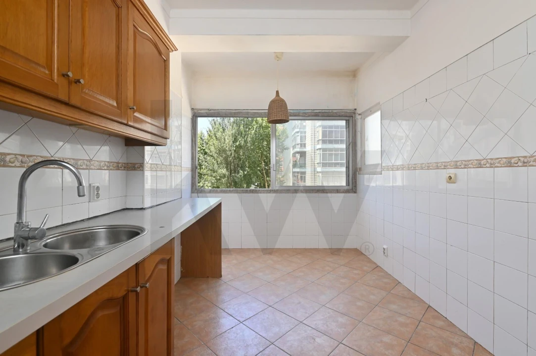 Apartamento T2 para Venda em Massamá e Monte Abraão Foto 1