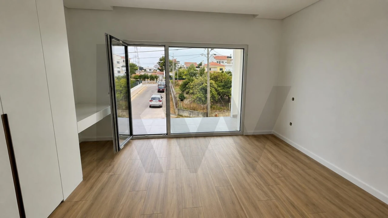 Moradia T3 para Venda em Fernao Ferro Foto 21