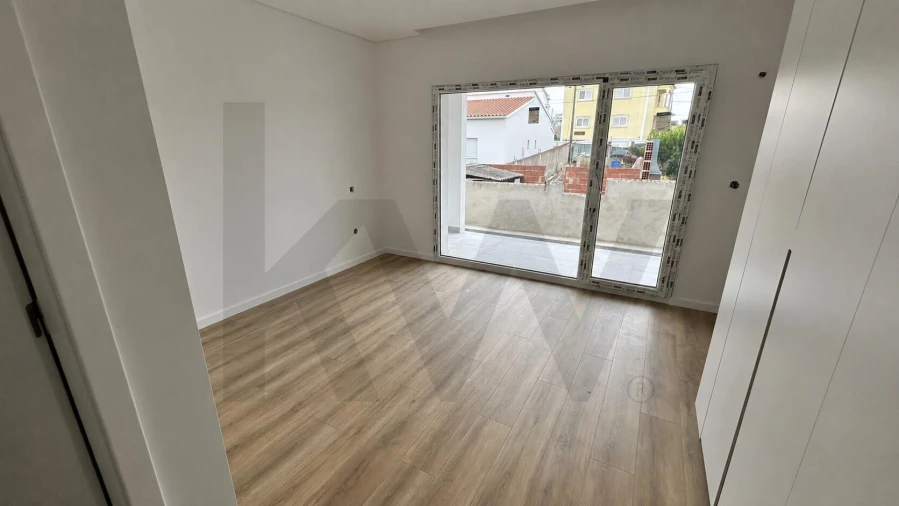Moradia T3 para Venda em Fernao Ferro Foto 15