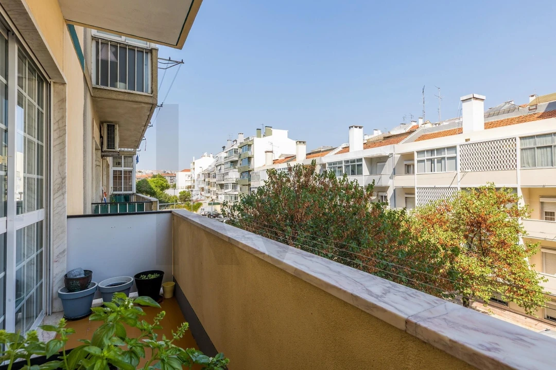 Apartamento T2 para Venda em Benfica Foto 18