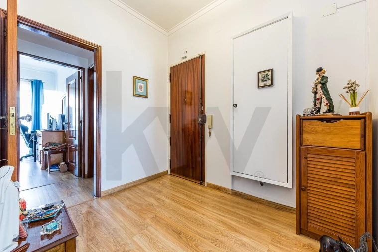 Apartamento T2 para Venda em Benfica Foto 14