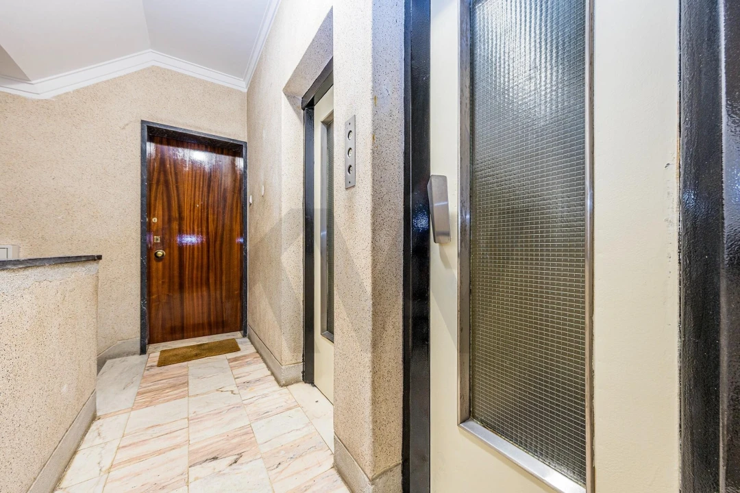 Apartamento T2 para Venda em Benfica Foto 22