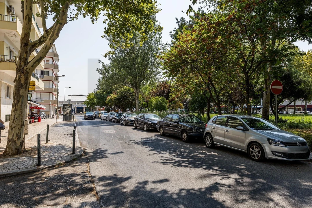 Apartamento T2 para Venda em Benfica Foto 26