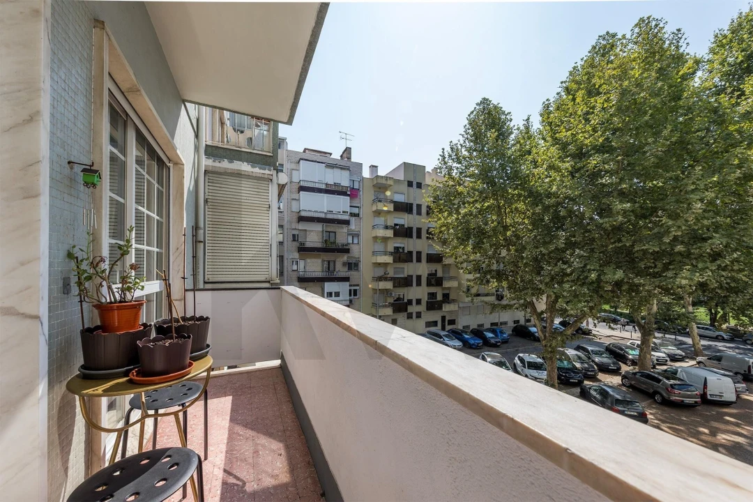 Apartamento T2 para Venda em Benfica Foto 7