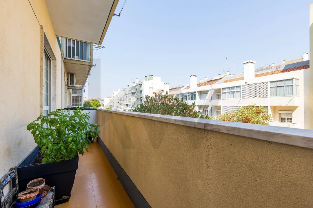 Apartamento T2 para Venda em Benfica Foto 17