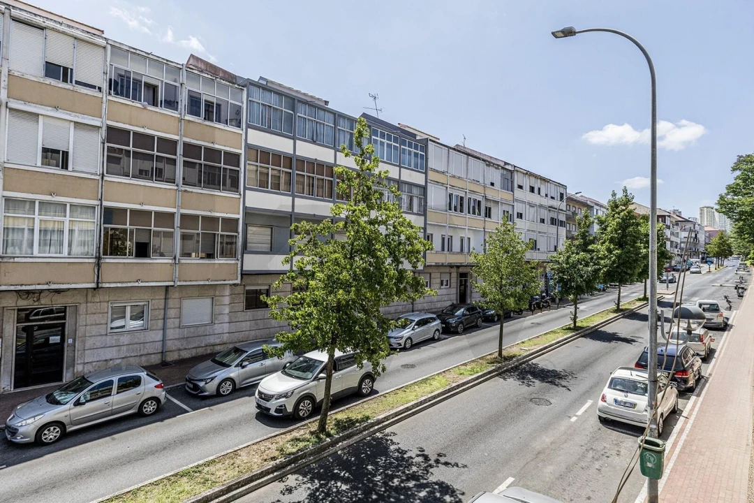 Apartamento T2 para Arrendamento em Alfragide Foto 17