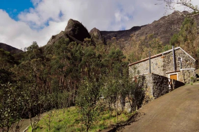 Moradia T2 para Venda em Serra de Agua