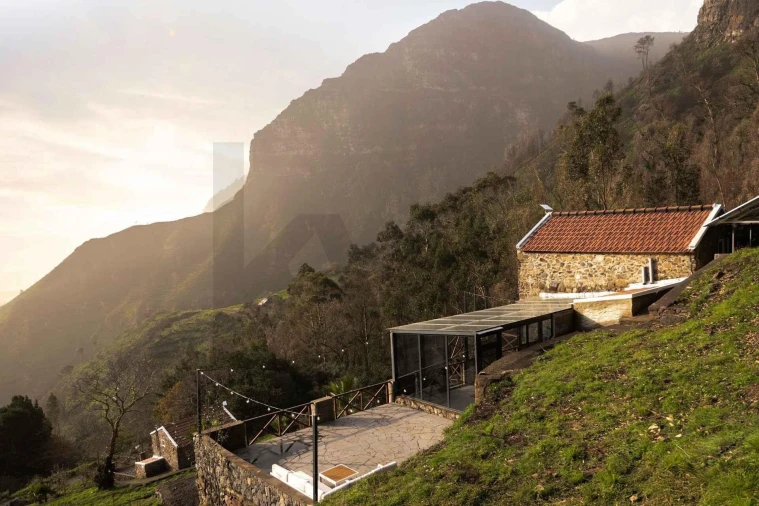Moradia T2 para Venda em Serra de Agua Foto 16
