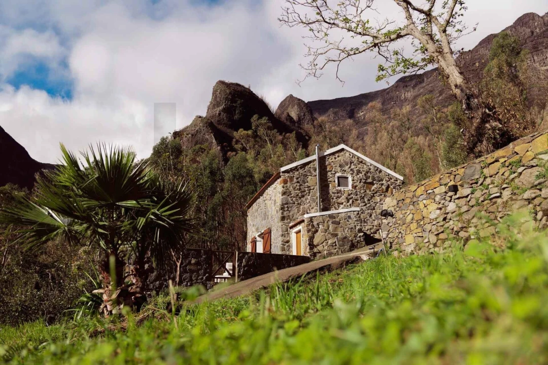 Moradia T2 para Venda em Serra de Agua Foto 61