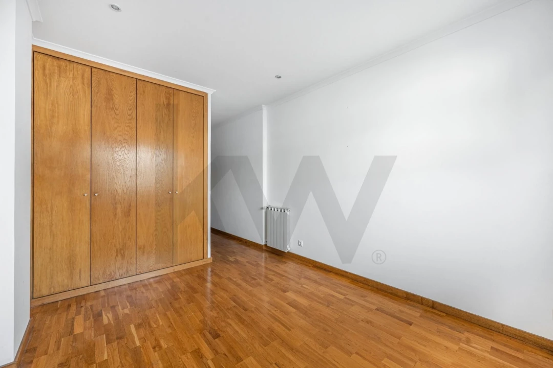 Apartamento T2 para Arrendamento em São Mamede de Infesta e Senhora da Hora Foto 24