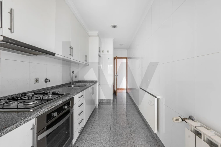 Apartamento T2 para Arrendamento em São Mamede de Infesta e Senhora da Hora Foto 11