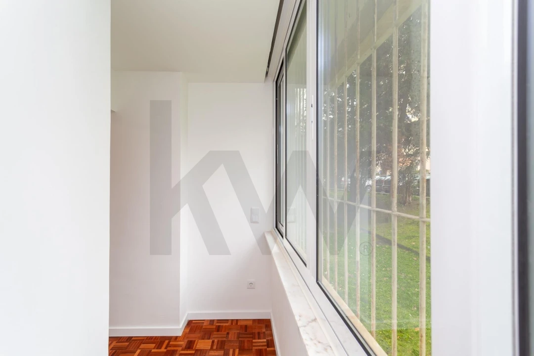 Apartamento T4 para Arrendamento em Algés, Linda-A-Velha e Cruz Quebrada-Dafundo Foto 22