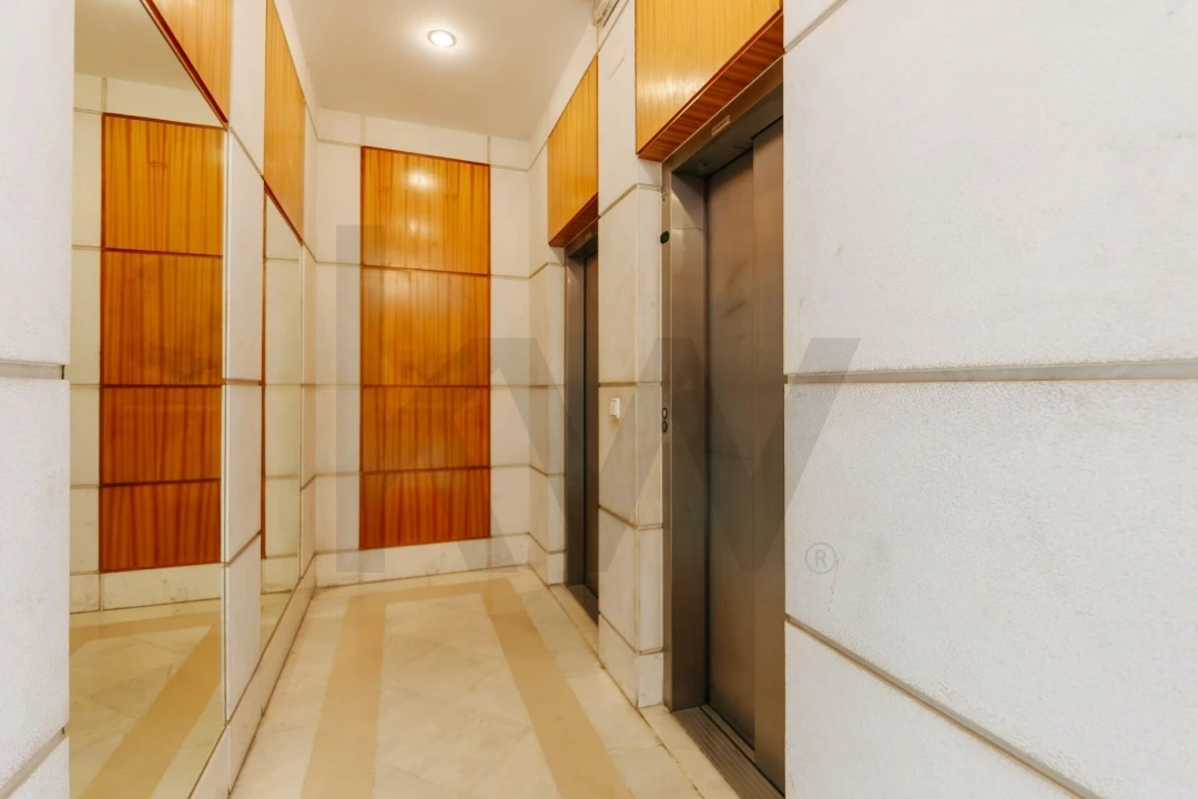 Apartamento T2 para Arrendamento em Carnide Foto 44