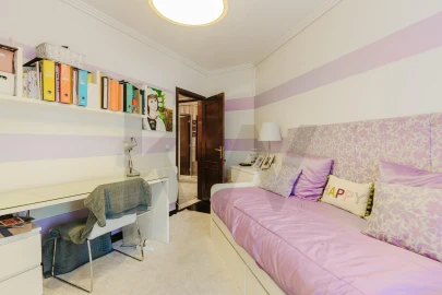 Apartamento T2 para Arrendamento em Carnide