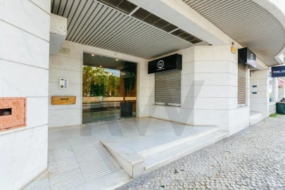 Apartamento T2 para Arrendamento em Carnide