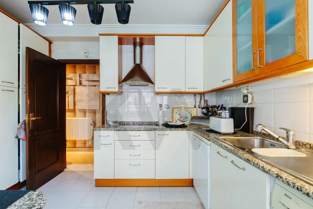 Apartamento T2 para Arrendamento em Carnide Foto 20