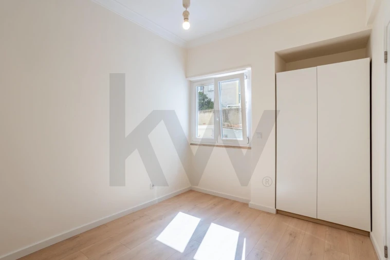 Apartamento T2 para Venda em Penha de França Foto 19