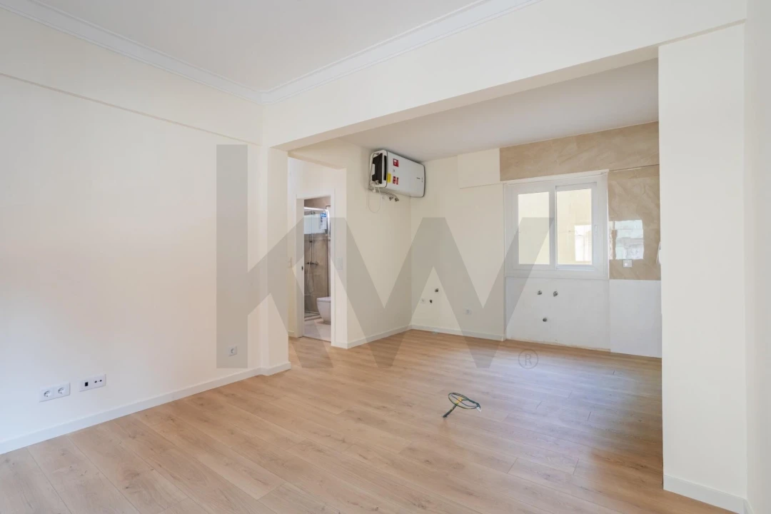Apartamento T2 para Venda em Penha de França Foto 6