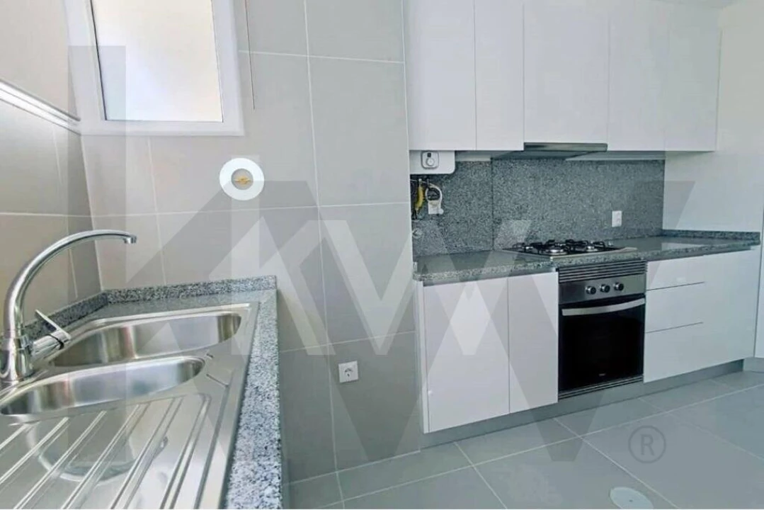 Apartamento T3 para Arrendamento em Requeixo, Nossa Senhora de Fátima e Nariz Foto 5