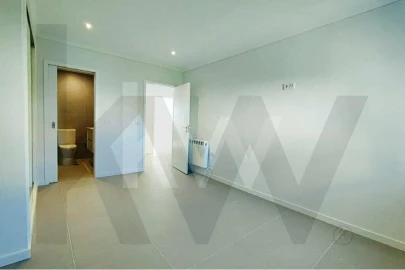 Apartamento T3 para Arrendamento em Requeixo, Nossa Senhora de Fátima e Nariz