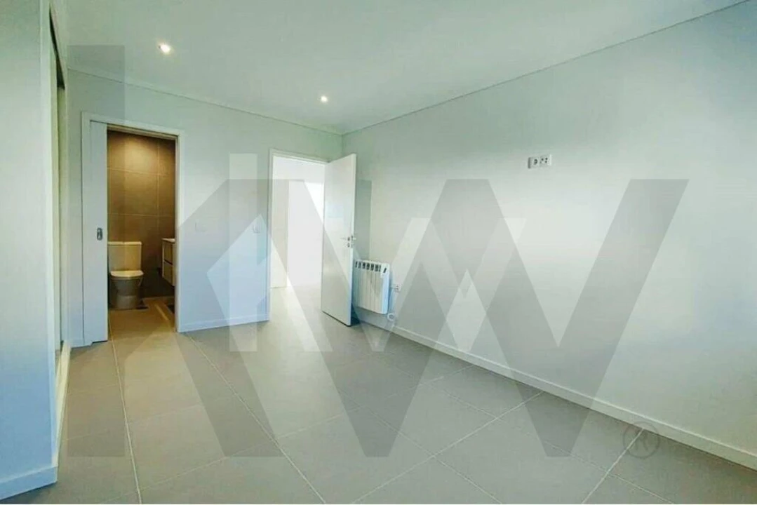 Apartamento T3 para Arrendamento em Requeixo, Nossa Senhora de Fátima e Nariz Foto 18