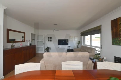 Apartamento T3 para Venda em Queluz e Belas