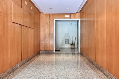 Apartamento T3 para Venda em Queluz e Belas
