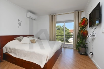Apartamento T3 para Venda em Queluz e Belas