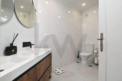 Apartamento T3 para Venda em Queluz e Belas