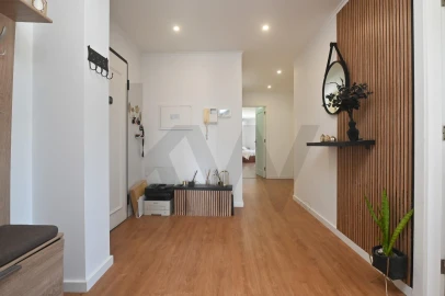 Apartamento T3 para Venda em Queluz e Belas