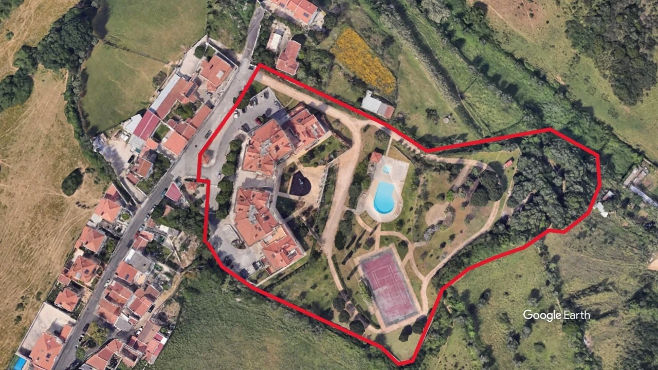 Apartamento T3 para Venda em Queluz e Belas Foto 2