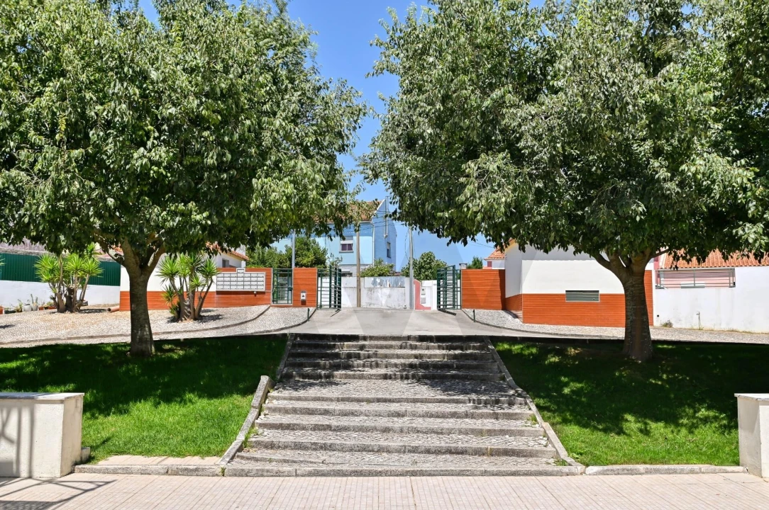 Apartamento T3 para Venda em Queluz e Belas Foto 35