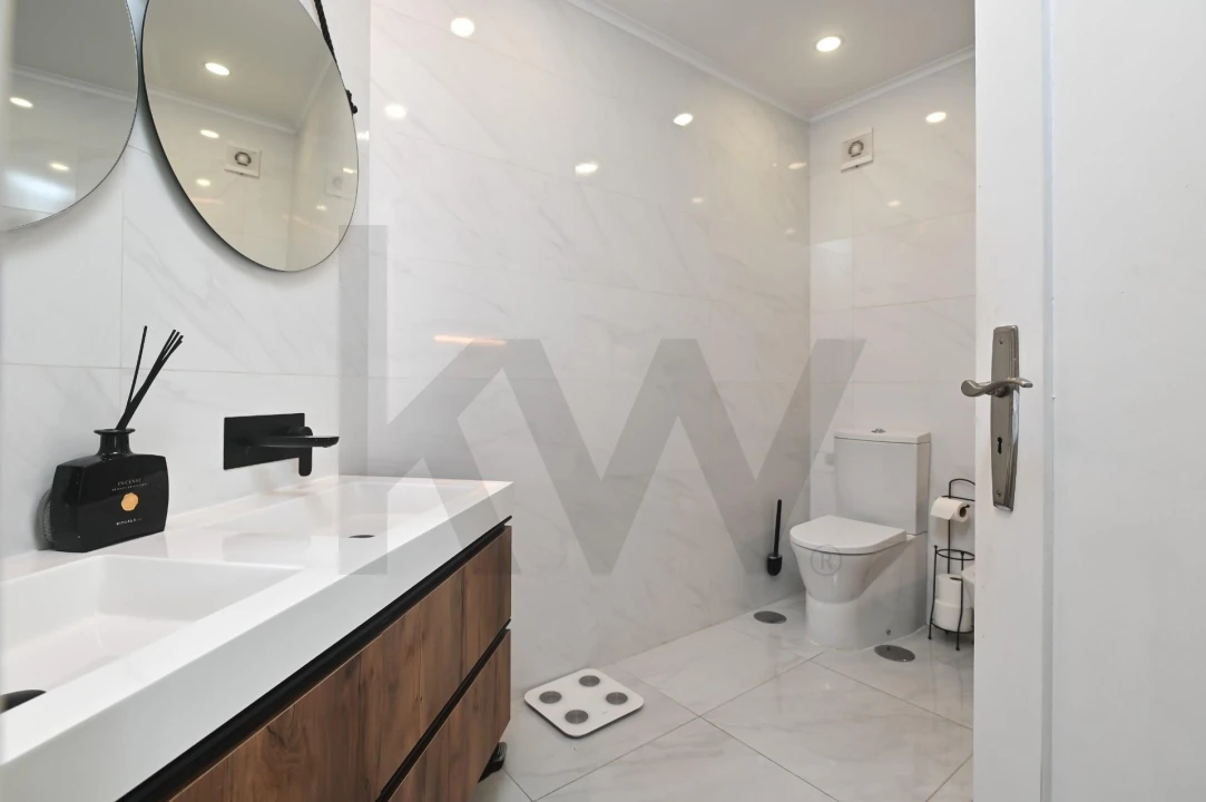 Apartamento T3 para Venda em Queluz e Belas Foto 21