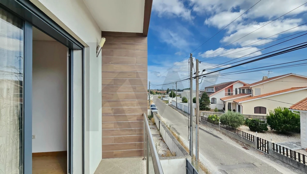 Moradia T3 para Venda em Calvão Foto 28