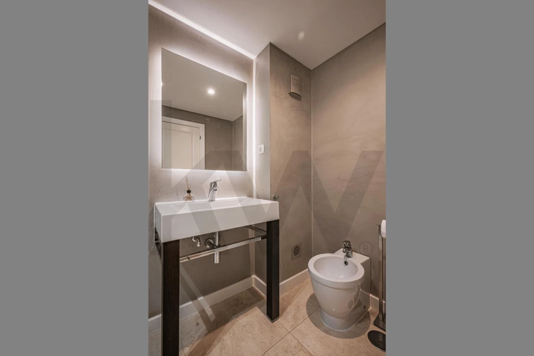 Apartamento T1 para Venda em Arco da Calheta Foto 29