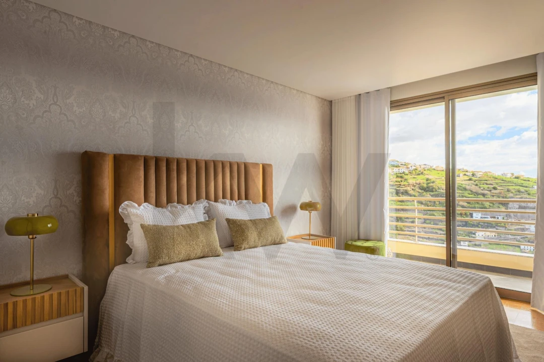 Apartamento T1 para Venda em Arco da Calheta Foto 22
