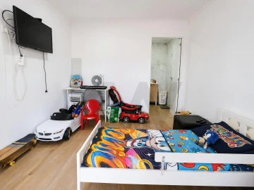 Moradia T3 para Venda em Barbacena e Vila Fernando