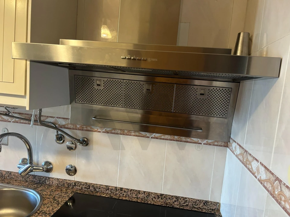 Apartamento T3 para Arrendamento em Santo António dos Cavaleiros e Frielas Foto 6